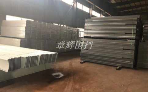 簡易圍擋在公共活動現(xiàn)場中的顏色和樣式應該如何配置？（公共活動現(xiàn)場中簡易圍擋的色彩搭配技巧）