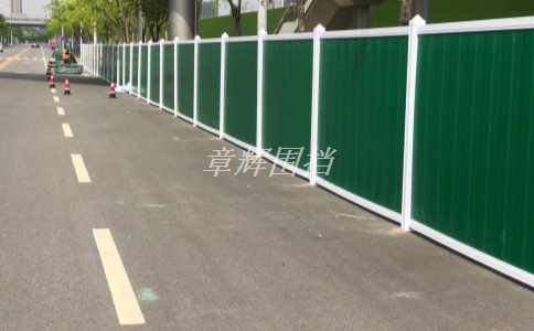 簡(jiǎn)易圍擋在城市橋梁施工中的使用效果如何？（城市橋梁施工中簡(jiǎn)易圍擋的安全防護(hù)措施）